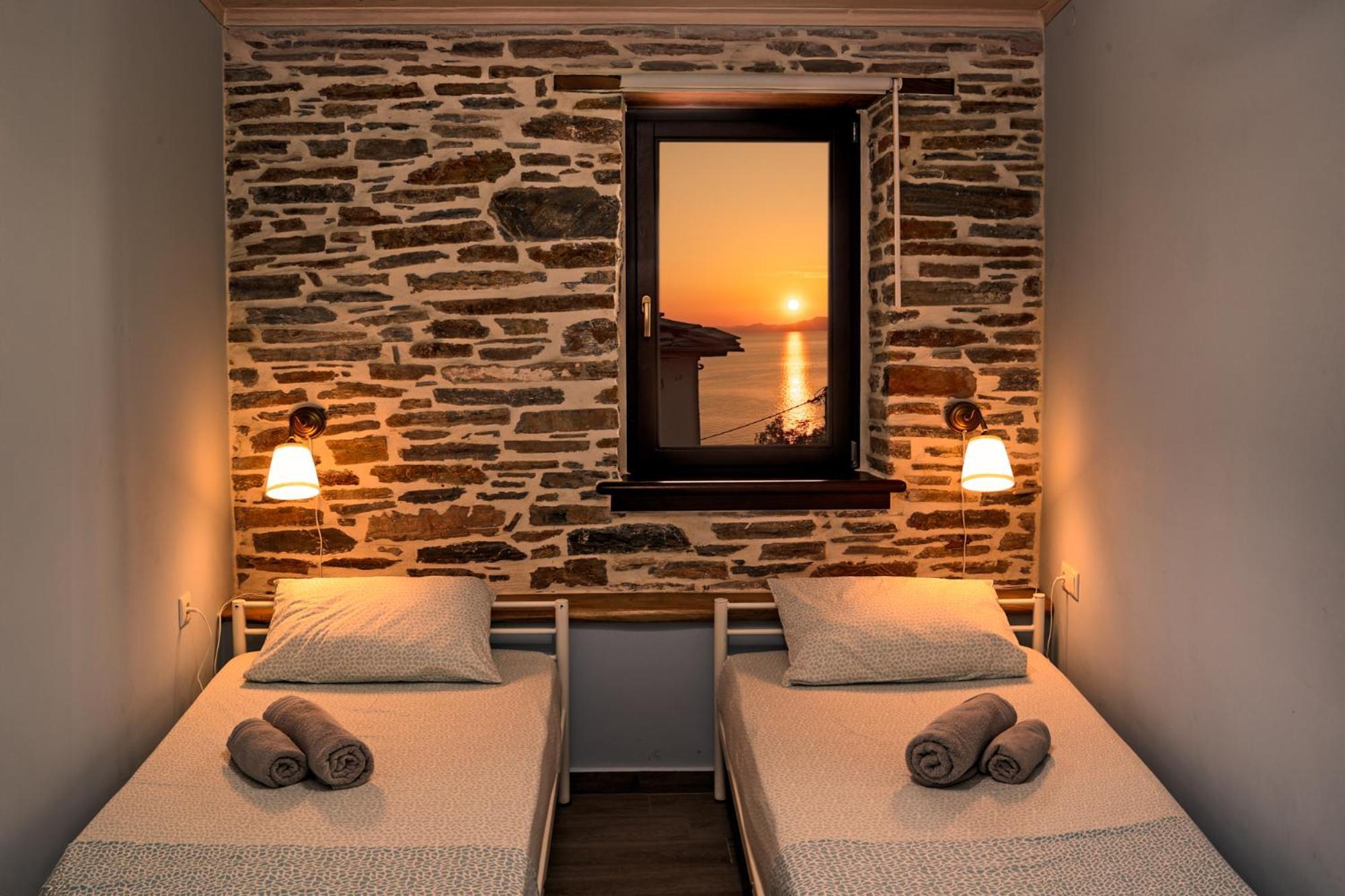 Με Θέα Το Ηλιοβασιλεμα 2 Villa Afissos Exterior foto